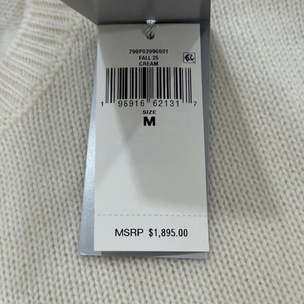 Ralph Lauren cream CASHMERE Sweater with Bear Motif
FALL 2025 - Picture 3 of 4